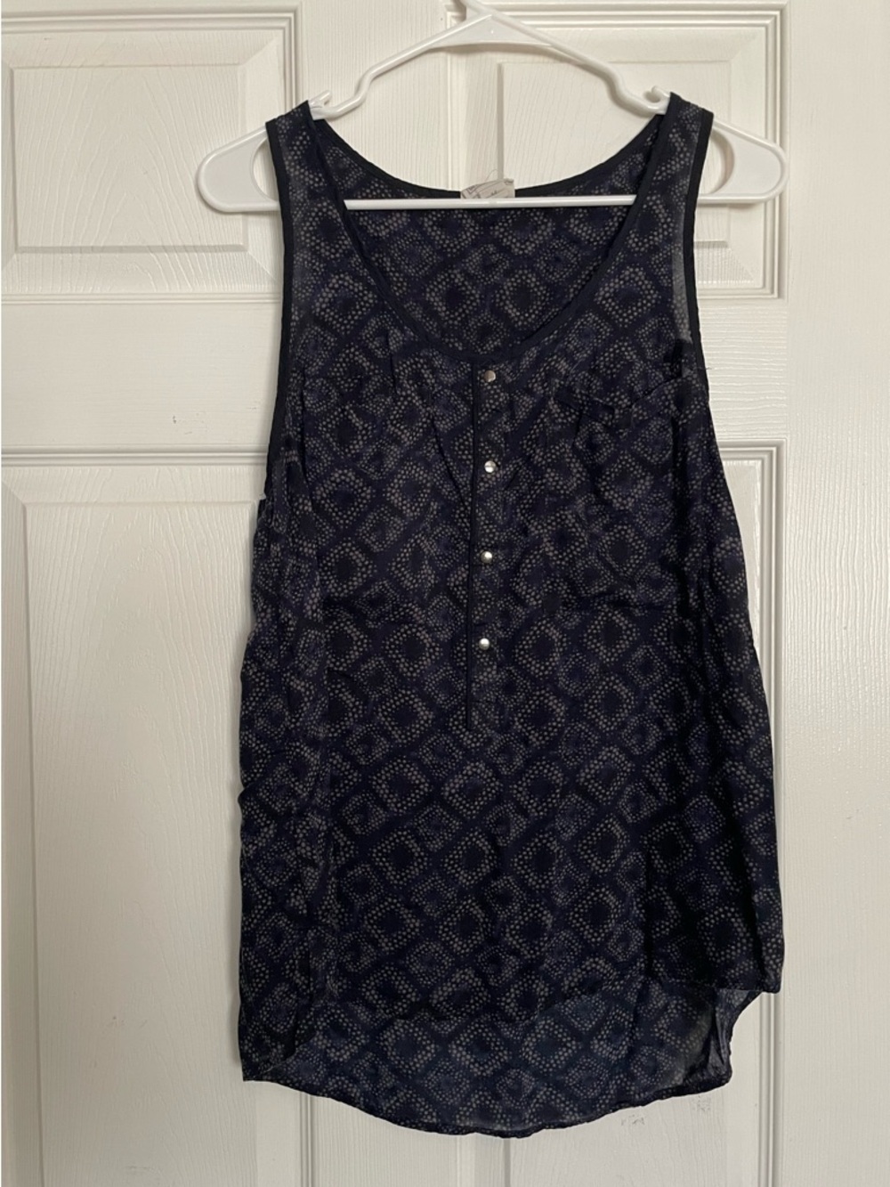 Converse Navy Size Medium Blue Sheer Patterned High Low Tank Top